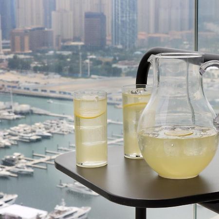 Livbnb Suites - 3 Bedroom With Private Beach Marina Skyline View Dubai Exteriör bild