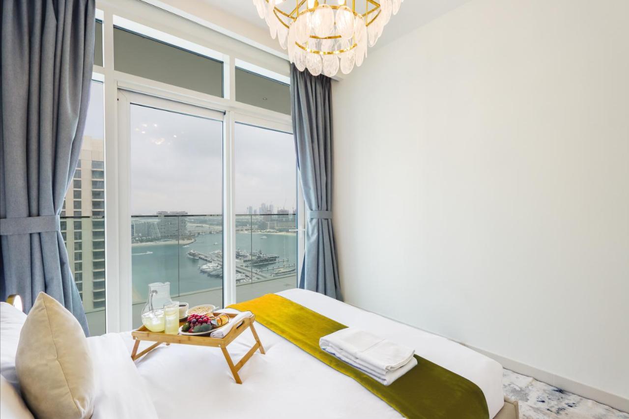 Livbnb Suites - 3 Bedroom With Private Beach Marina Skyline View Dubai Exteriör bild